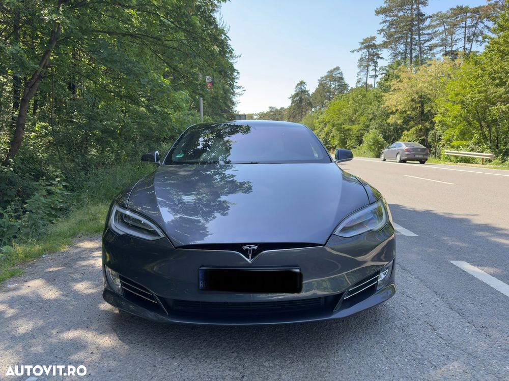 Tesla Model S Performance - 2
