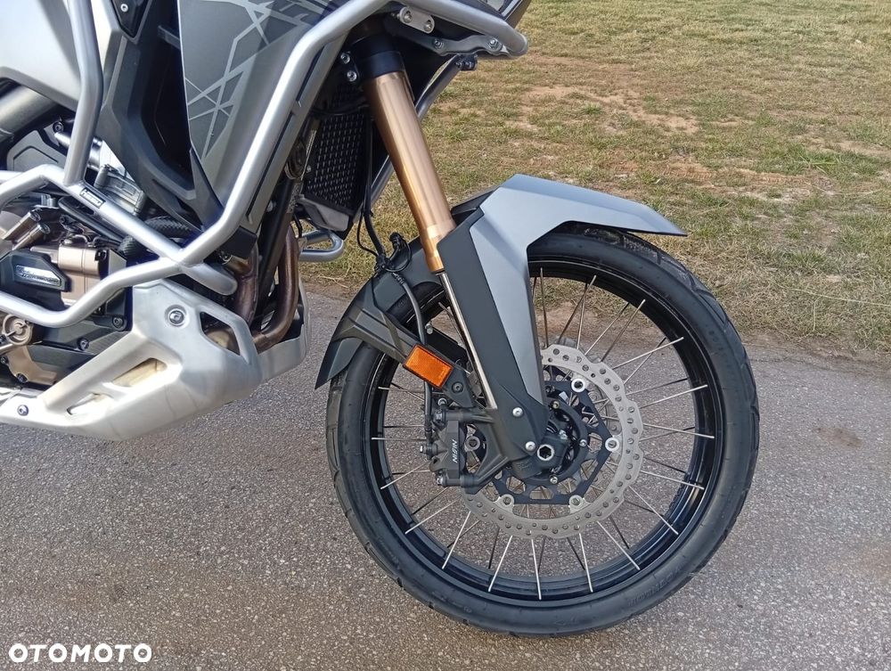 Honda CRF - 9