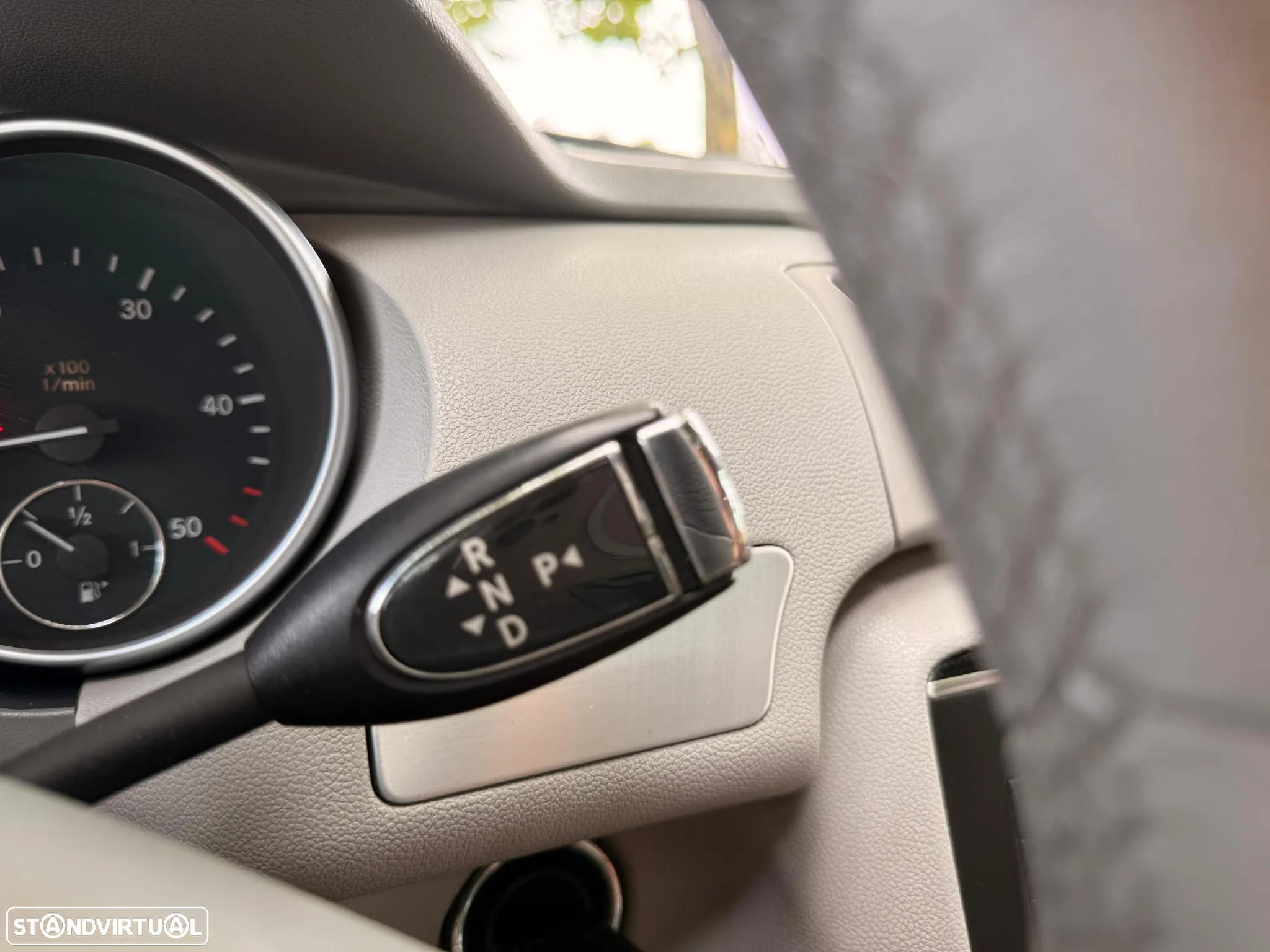 Mercedes-Benz R 320 CDi 4-Matic - 9