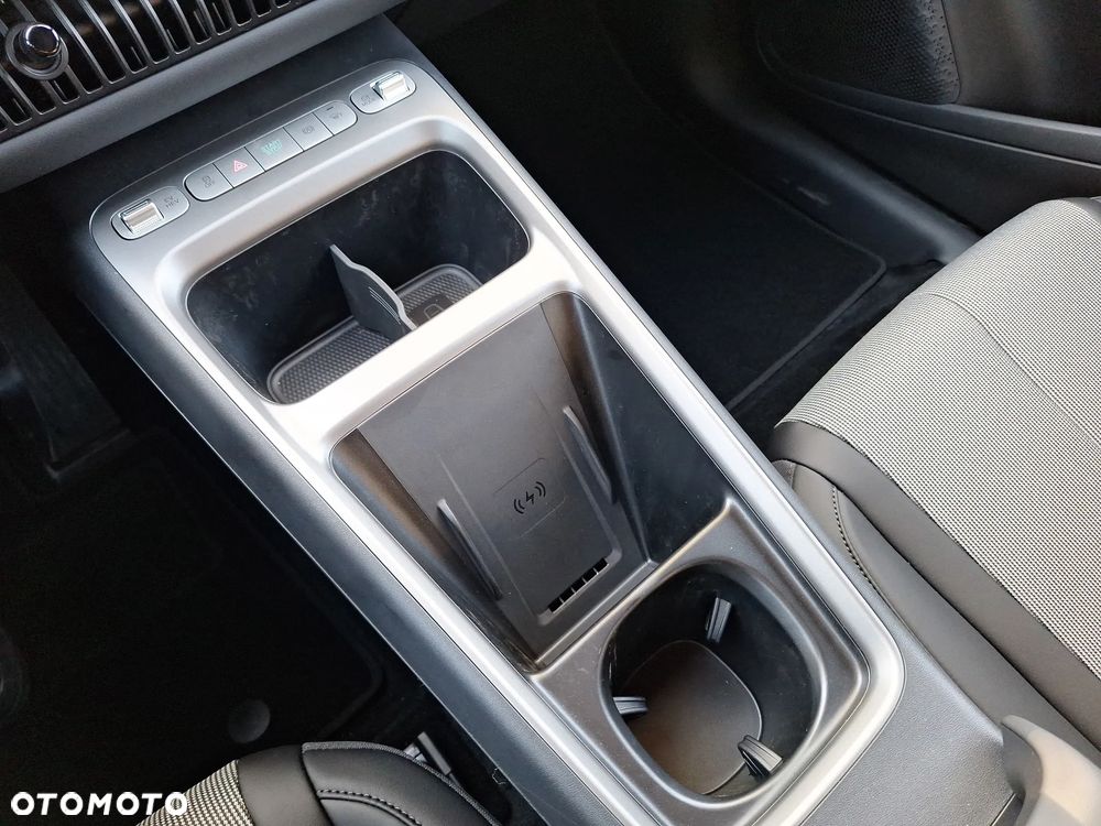 BYD Dolphin G Comfort E-CVT - 27