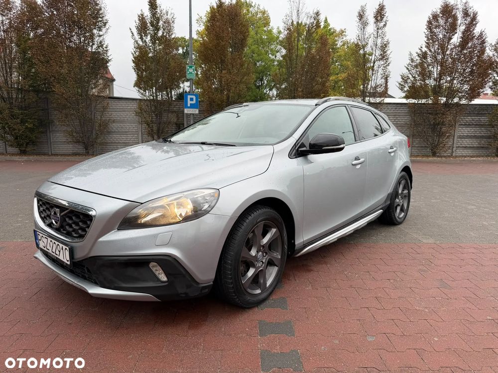 Volvo V40 Cross Country - 34