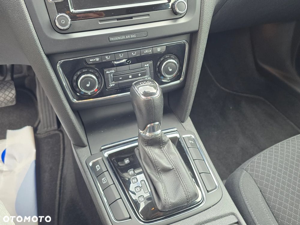 Skoda Superb 1.8 TSI DSG Exclusive - 35