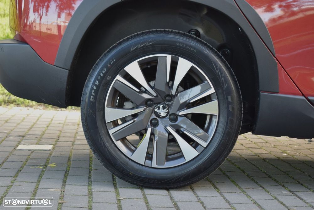 Peugeot 2008 1.2 PureTech Allure EAT6 - 43