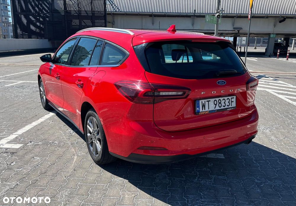 Ford Focus 1.0 EcoBoost Titanium X - 14