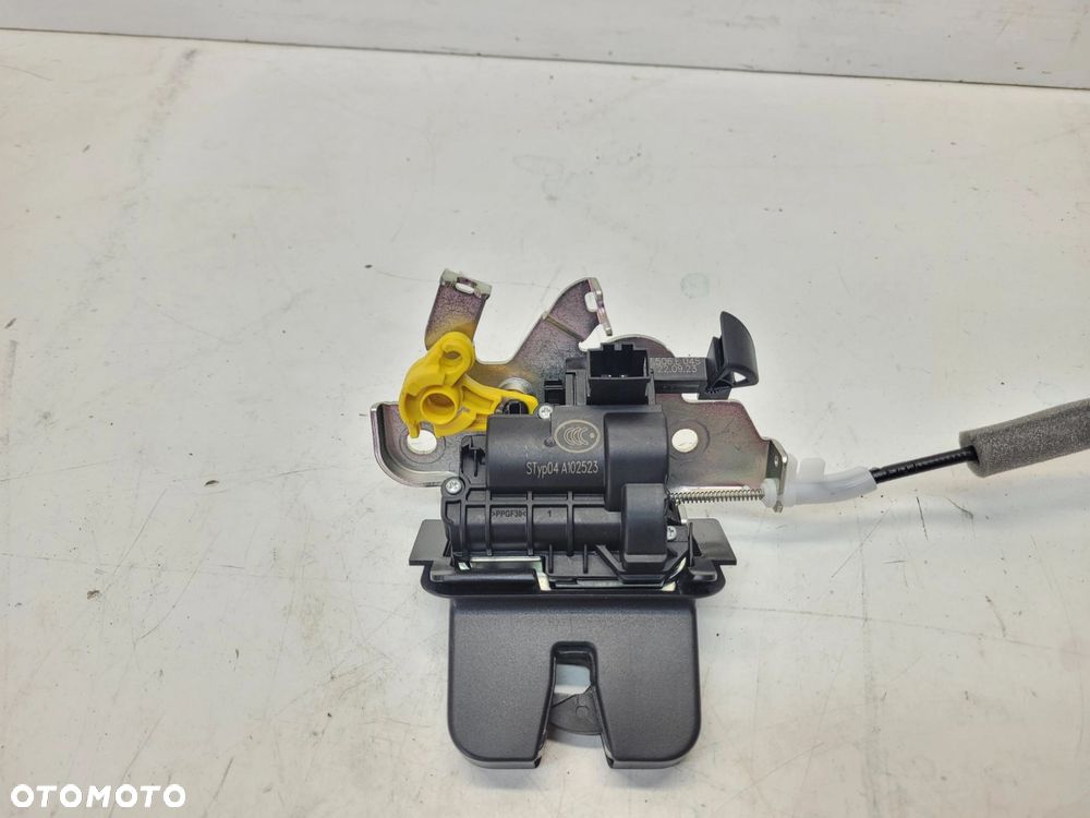 ZAMEK KLAPY TYŁ AUDI A4 B9 A5 8W Q7 4M Q4 E-TRON 4M0827506E - 2