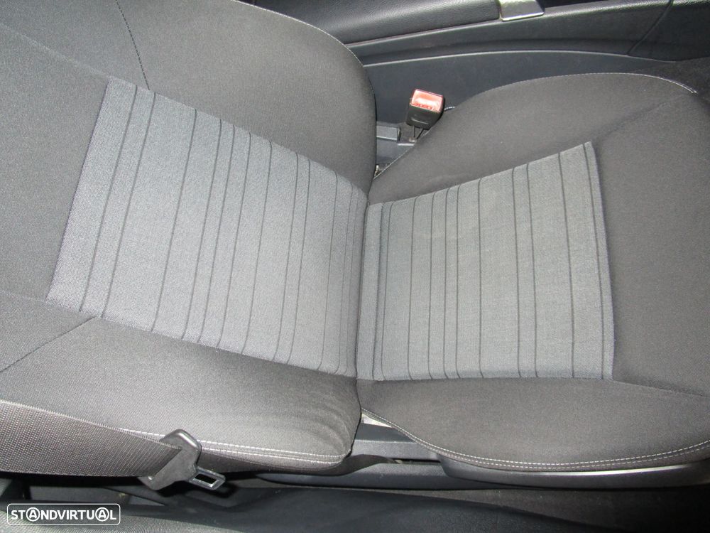 Mercedes-Benz C 200 BlueTEC Avantgarde Aut. - 19