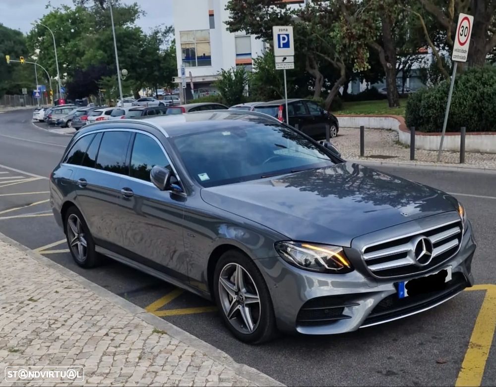 Mercedes-Benz E 300 de AMG Line - 1