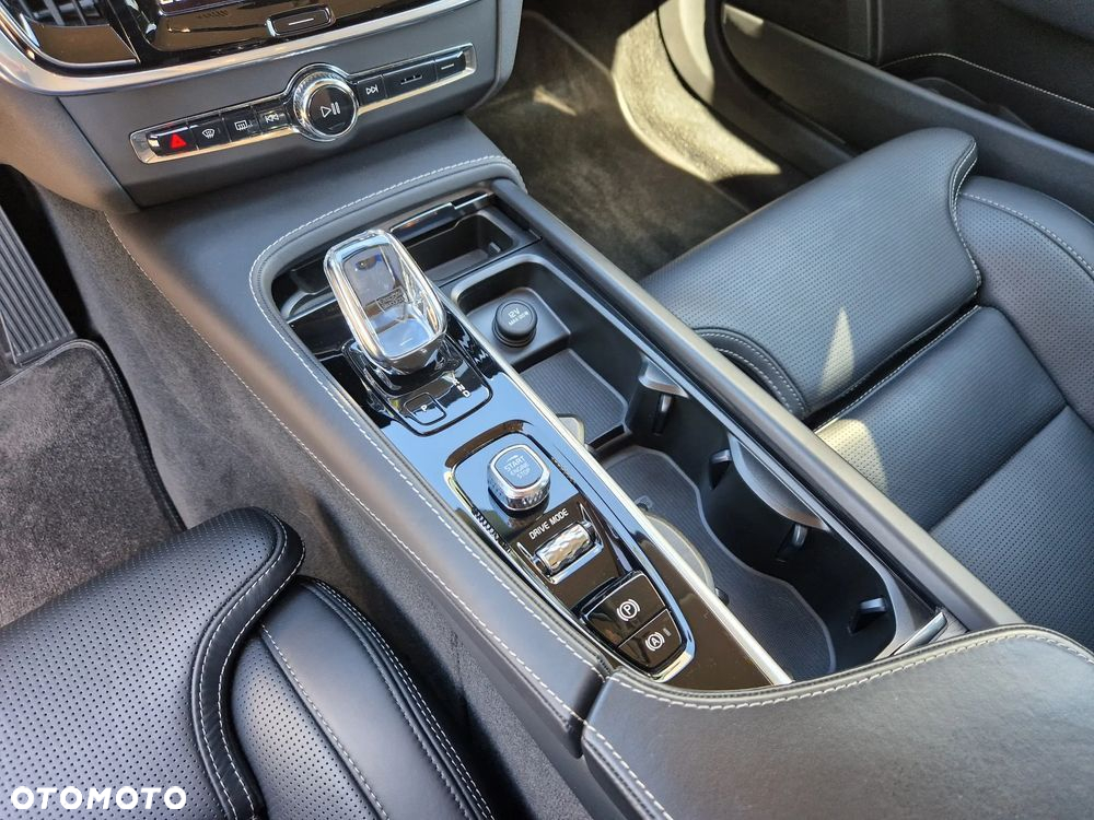 Volvo S90 B4 B Inscription - 26