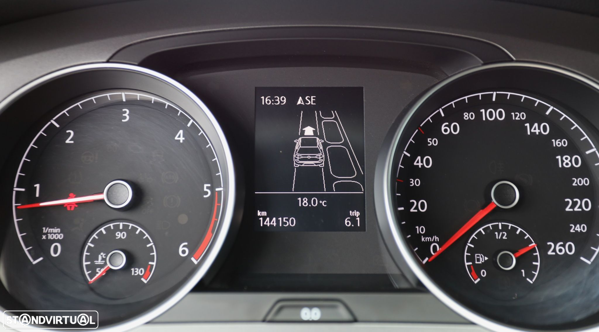 VW Golf 1.6 TDi Highline - 17