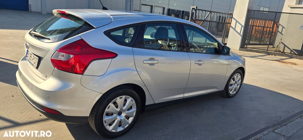 Ford Focus - 2