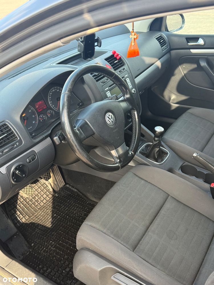 Volkswagen Golf - 12