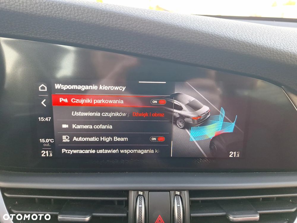 Alfa Romeo Giulia 2.0 Turbo 16V AT8-Q4 Ti - 28