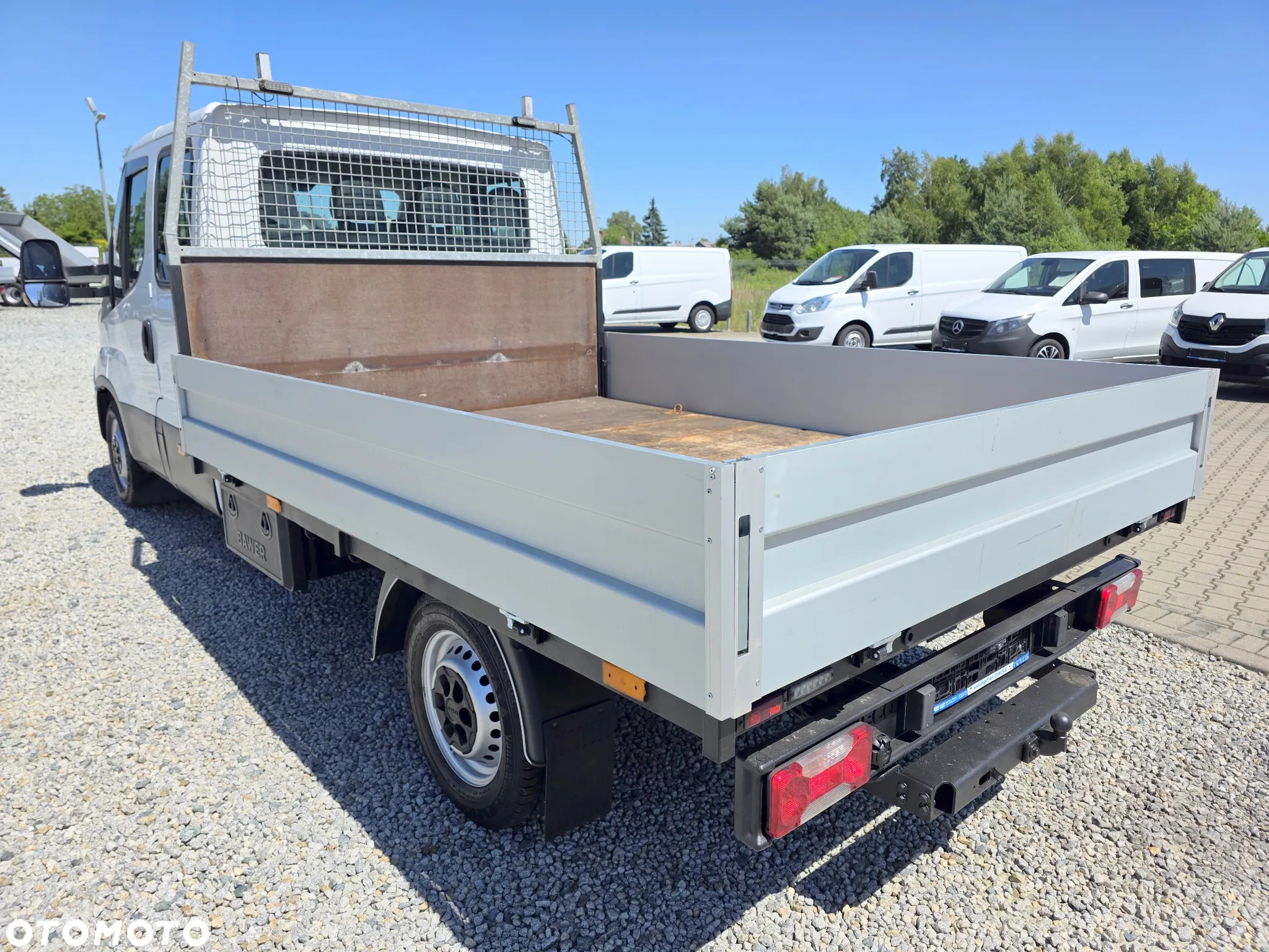 Iveco 35S16 2,3 HPI 160 KONNA DOKA BRYGADÓWKA 7 OSOBOWA 3,1M SKRZYNIA KLIMA 4,1M ROZSTAW OSI WEBASTO GWARANCJA - 3