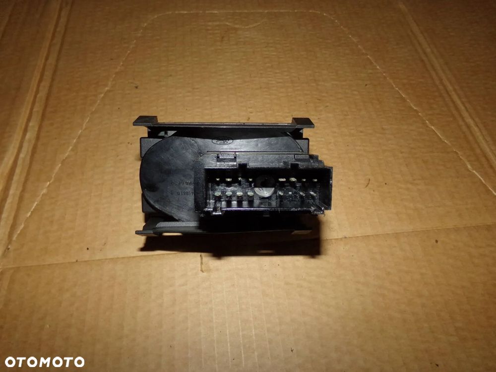 włącznik świateł przełacznik focus mk2 lift - 3