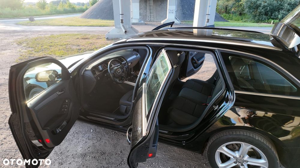 Audi A4 Avant 2.0 TDI - 29