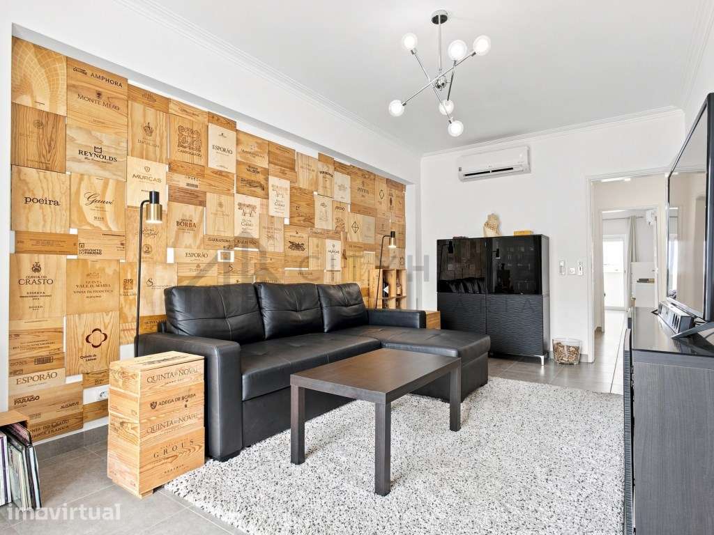 Apartamento T2 remodelado em Quarteira - Grande imagem: 2/23