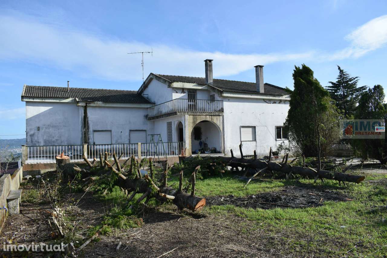 Moradia V8 c/ Terreno e Piscina - Covilhã - Grande imagem: 2/10