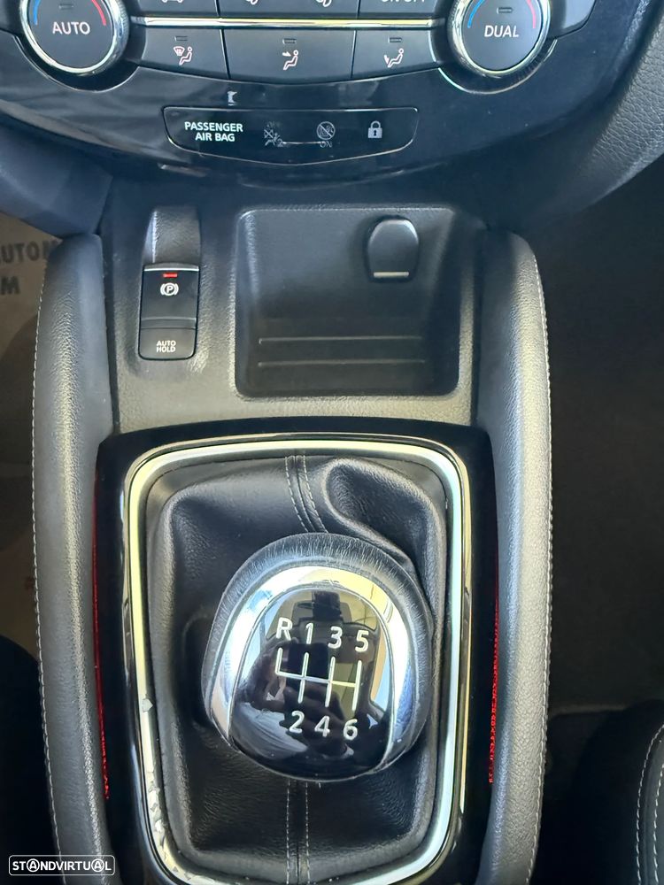 Nissan Qashqai 1.5 dCi Tekna Premium - 34