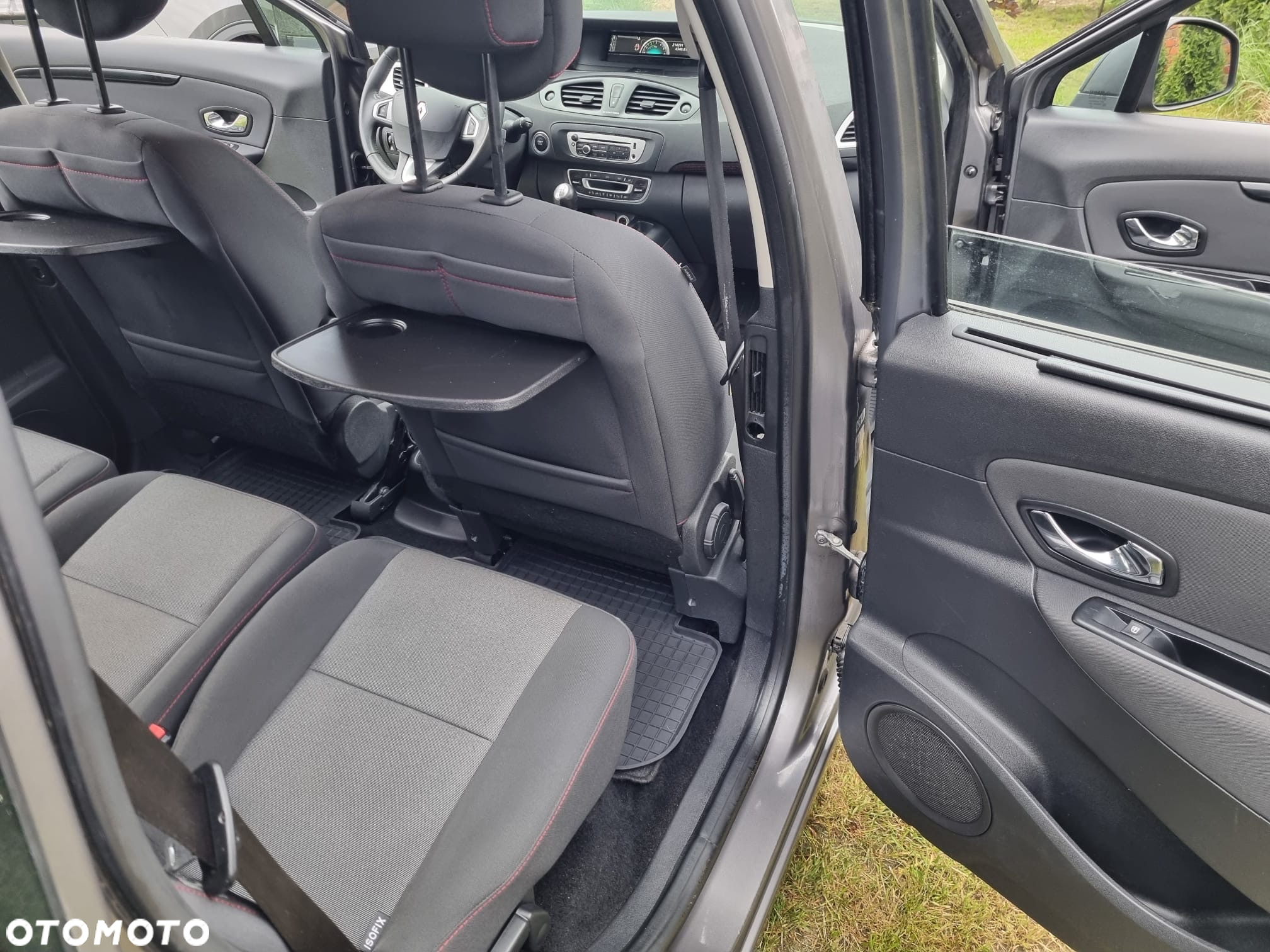 Renault Grand Scenic - 28