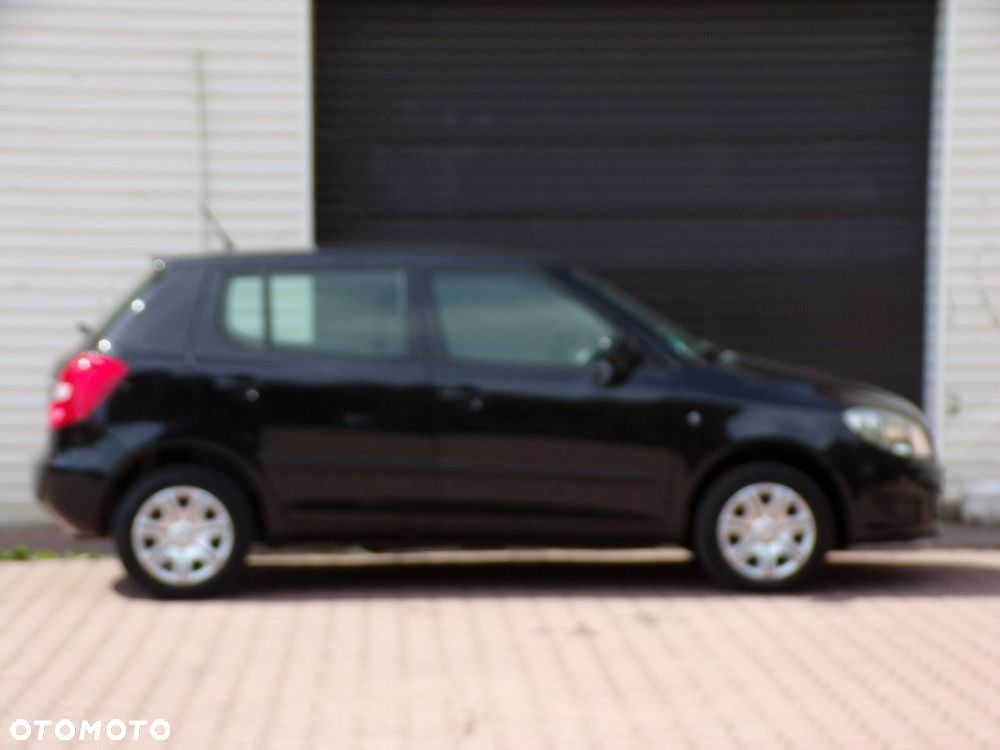Skoda Fabia - 4