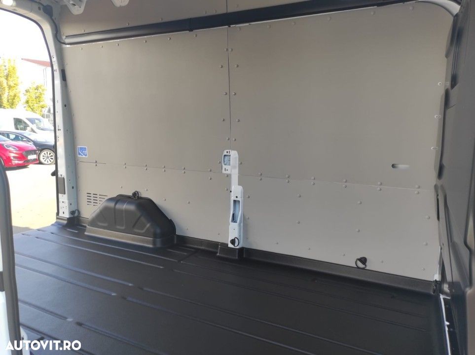 Ford Transit - 20
