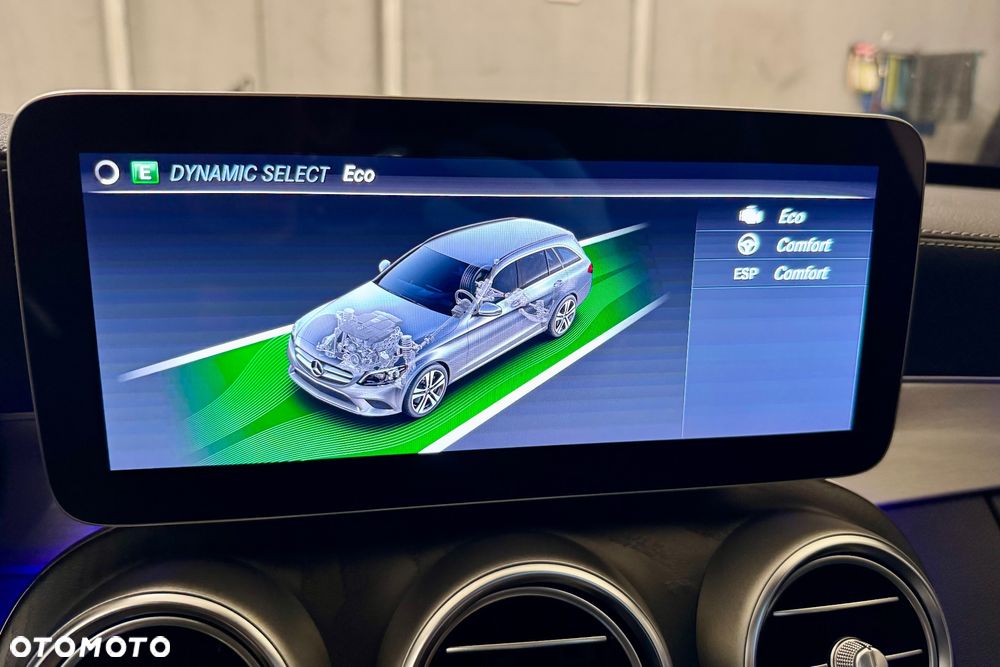 Mercedes-Benz Klasa C 220 d T 9G-TRONIC AMG Line - 28