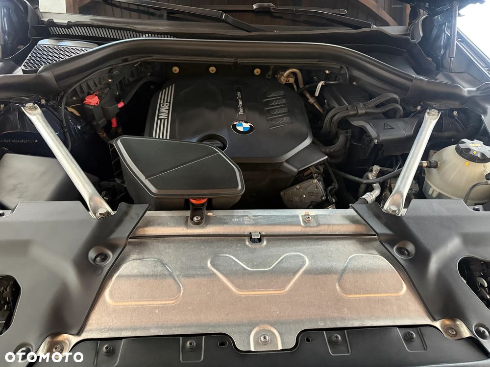 BMW X3 xDrive20d - 34