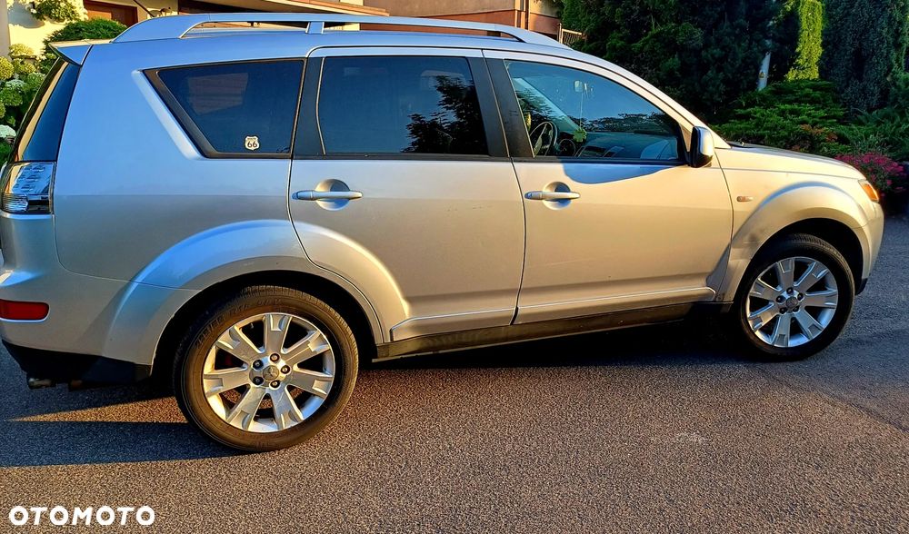 Mitsubishi Outlander 2.0 DID Instyle - 6