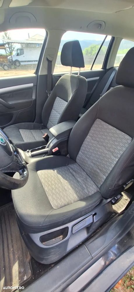 Skoda Octavia - 3