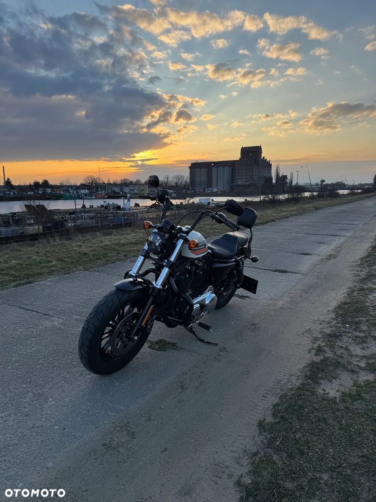 Harley-Davidson Sportster Forty-Eight - 12