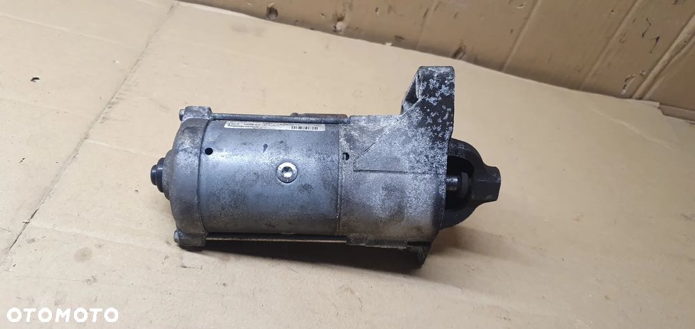 Rozrusznik starter silnika Renault Trafic III Vivaro B 1.6 DCI BiTurbo 233000106R - 1