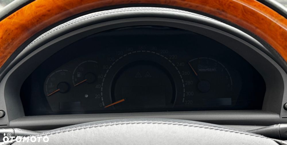 Mercedes-Benz CL - 37