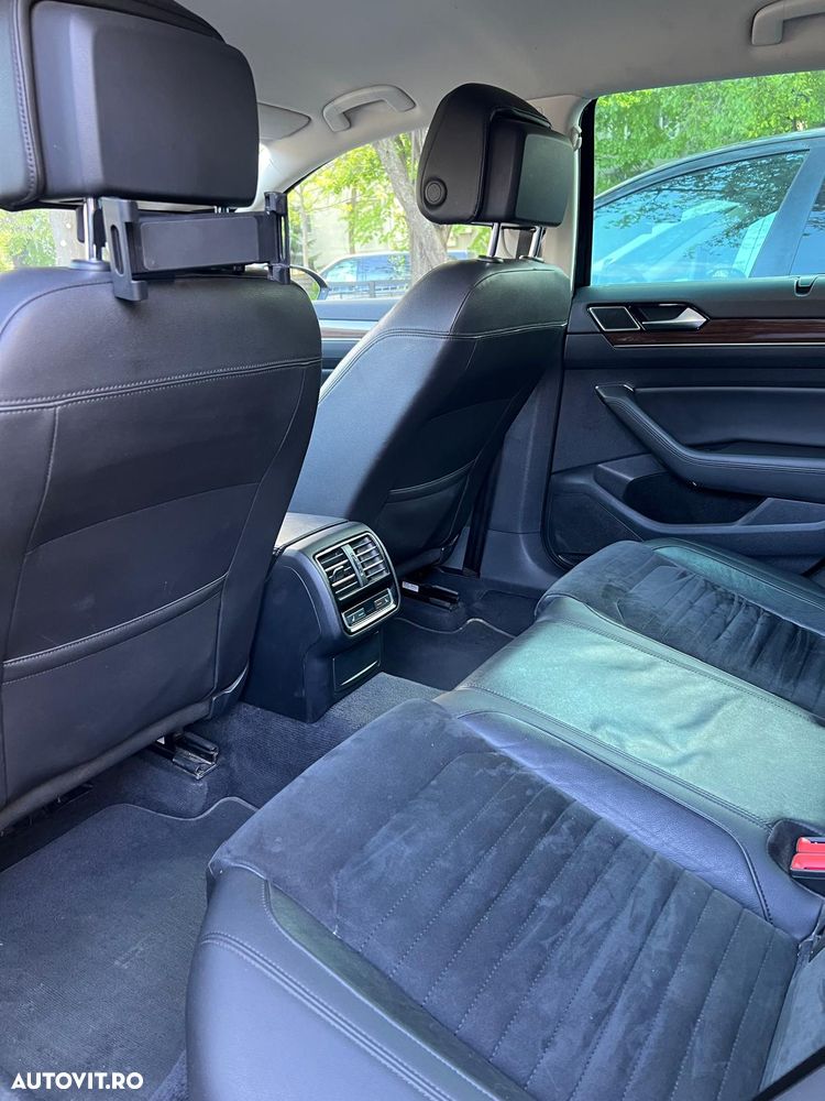 Volkswagen Passat 2.0 TDI Highline - 11