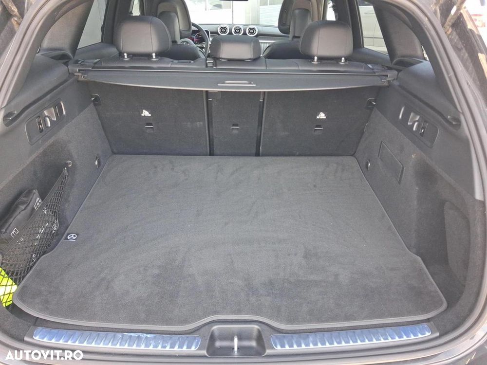 Mercedes-Benz GLC 300 d 4Matic 9G-TRONIC AMG Line Advanced - 27