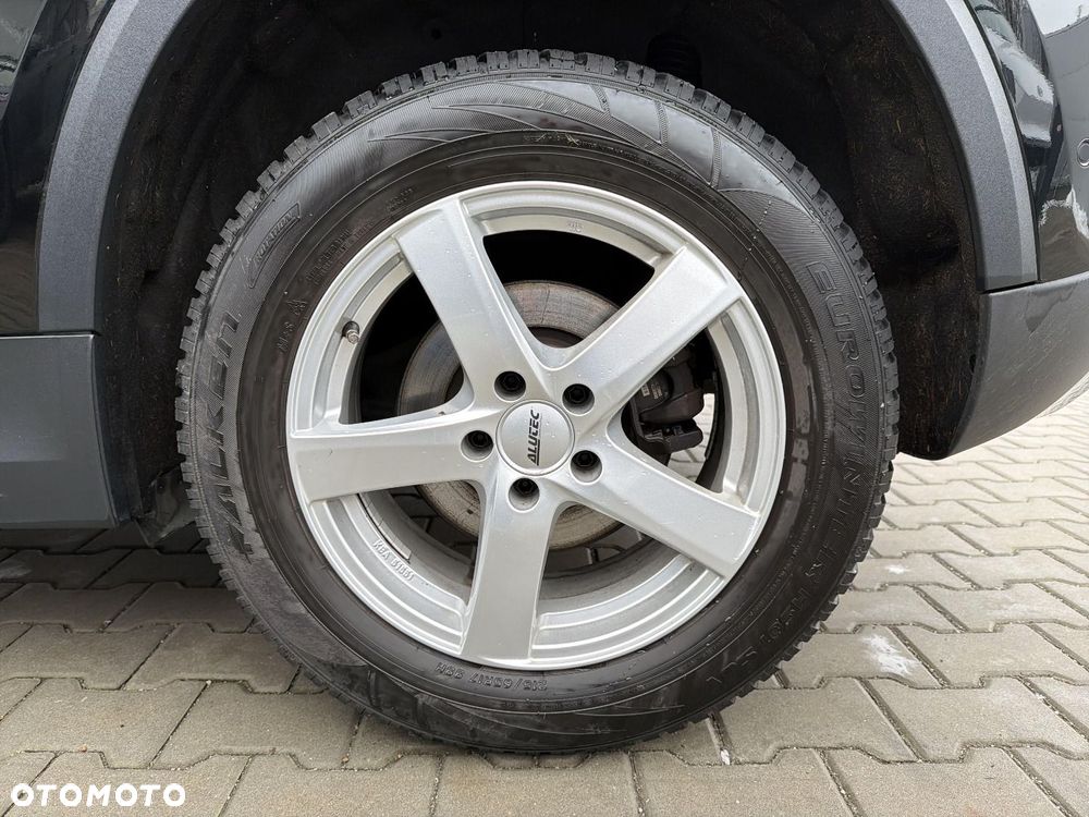 Mercedes-Benz GLA - 25