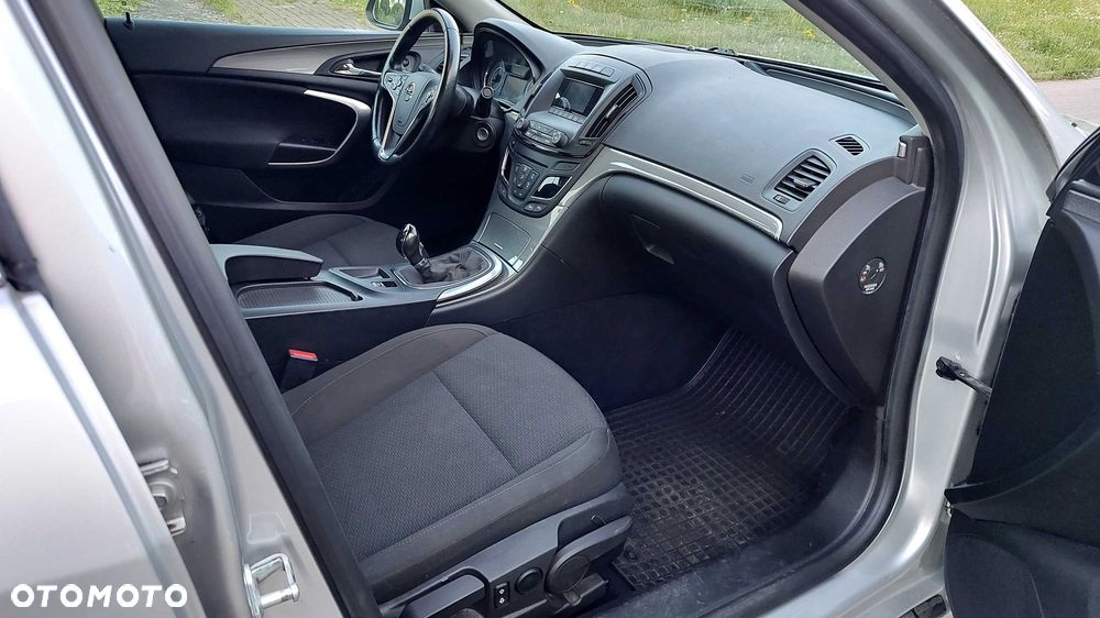 Opel Insignia - 8