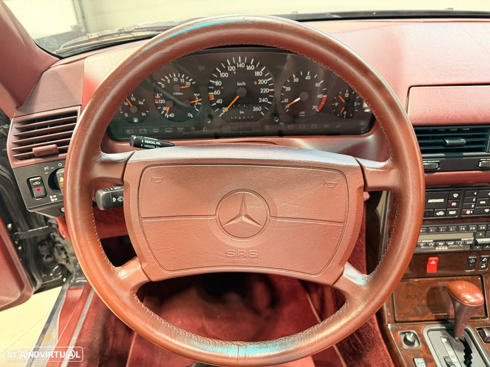 Mercedes-Benz SL 500 Standard - 32