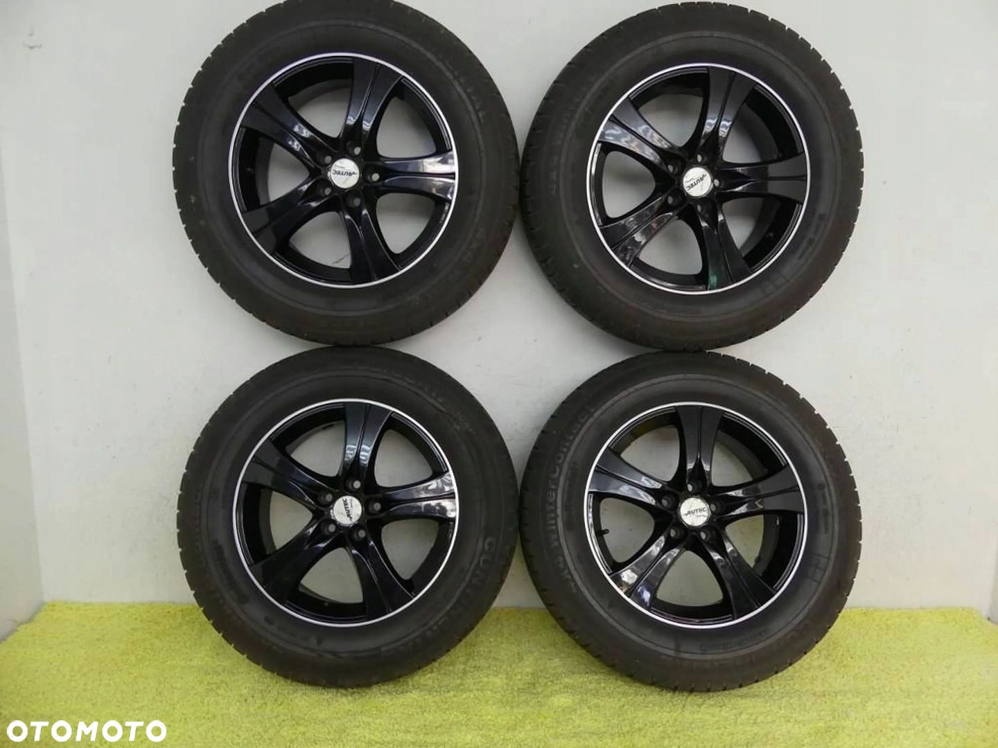Felgi Continental 4x4 WinterContact 09r- 7,5x17 ET35 5x112 104H 235/65/17 - 1