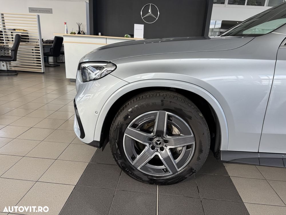 Mercedes-Benz GLC Coupe 300 4Matic 9G-TRONIC AMG Line Advanced - 3