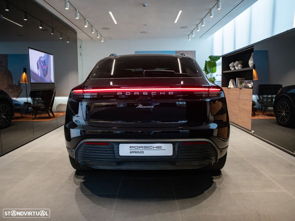 Porsche Macan Electric - 10