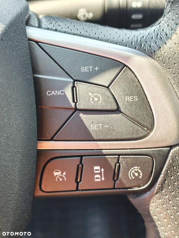 Iveco DAILY FIRANA 10EP WINDA DHOLLANDIA PLANDEKA 3.0 180KM HIMATIC AUTOMAT NAWIGACJA RADAR ASYSTENT PASA SERWIS ASO BEZWYPADKOWY ZADBANY 2024 FV23% KLIMA WEBASTO 35S18 - 21