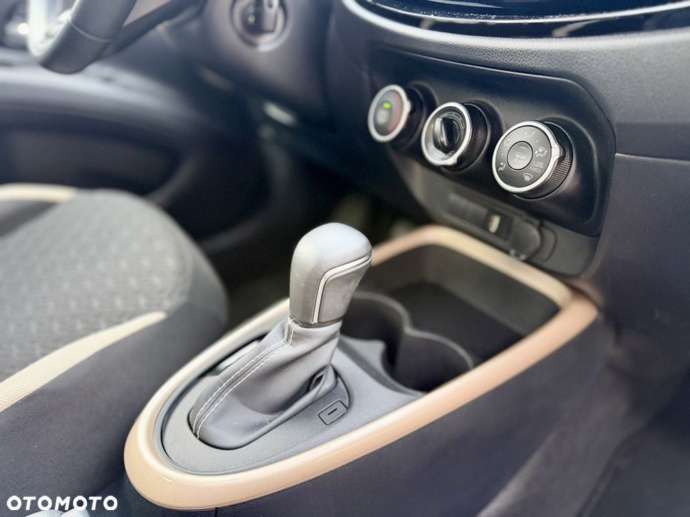 Toyota Aygo X 1.0 VVT-i Color Edition X-shift - 17