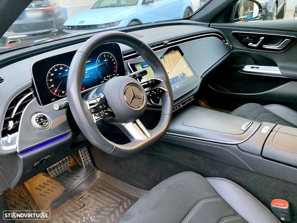 Mercedes-Benz E 300 e AMG Line - 24