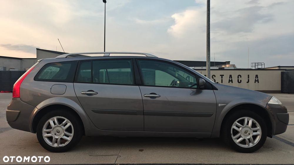 Renault Megane 1.6 Privilege - 9