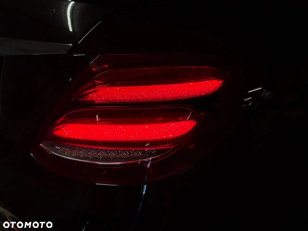 Mercedes-Benz Klasa E 220 d 9G-TRONIC AMG Line - 34