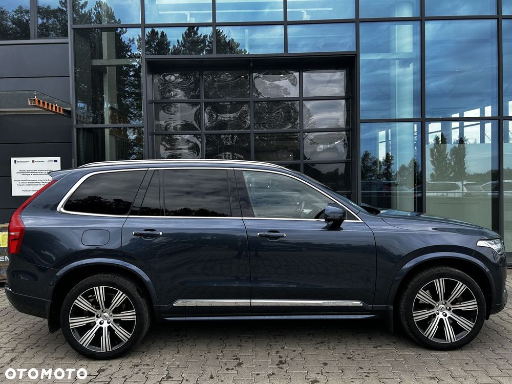 Volvo XC 90 - 9
