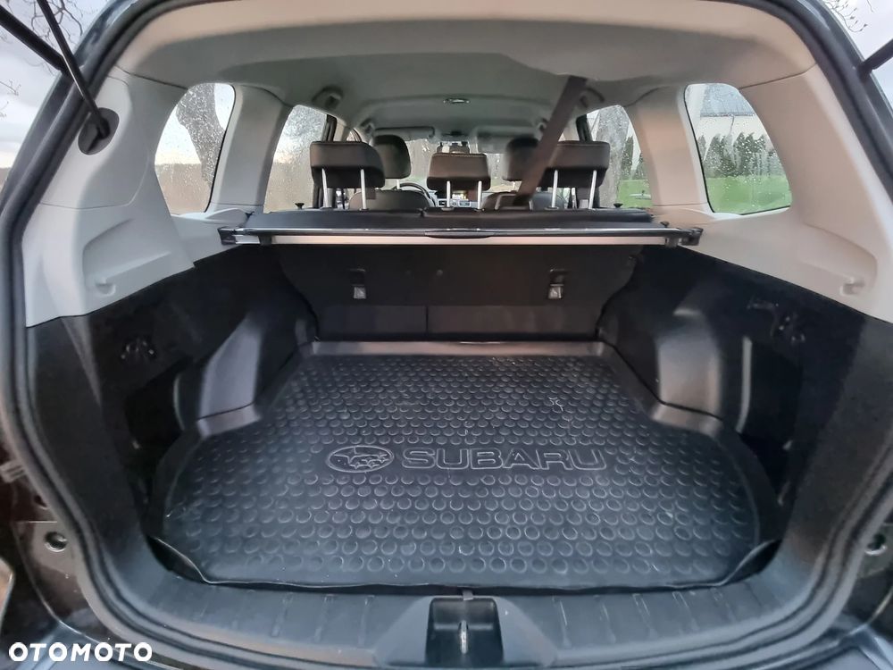 Subaru Forester 2.0 XT Platinum Lineartronic - 21