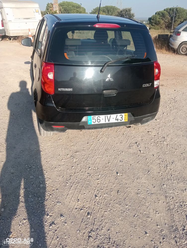 Mitsubishi Colt - 3