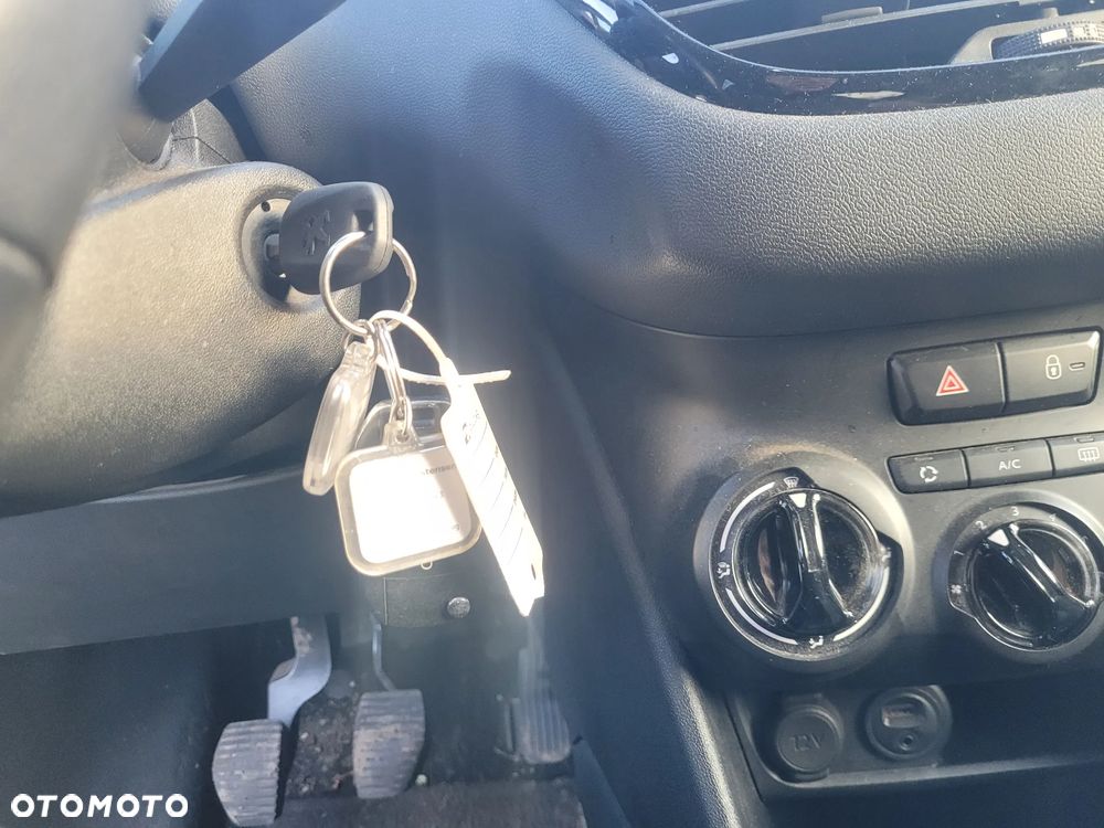 Peugeot 208 Blue-HDi 100 Stop&Start Allure - 17