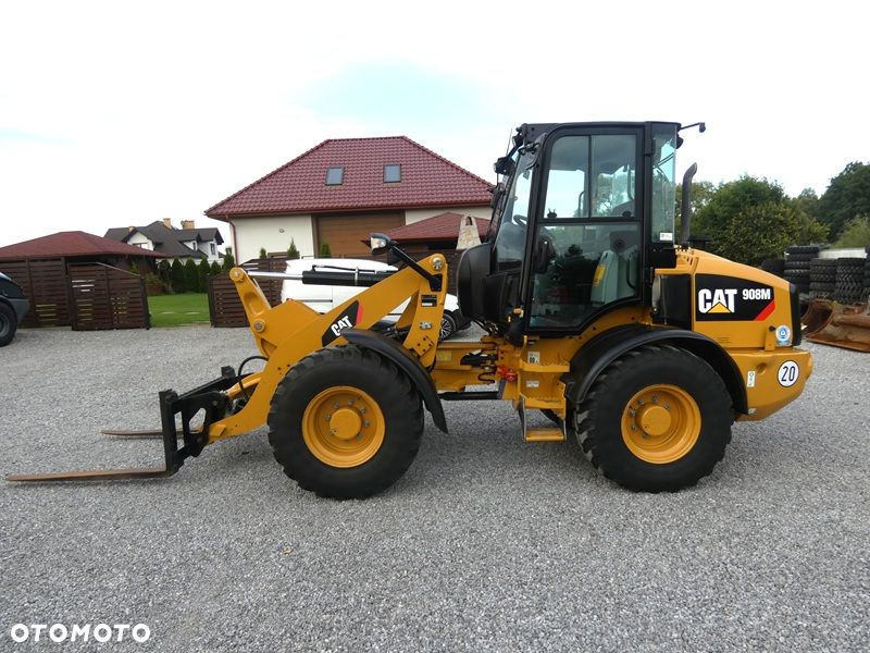 Caterpillar CAT 908M z Niemiec / Tylko 2.855mtg serwisowany / - 1